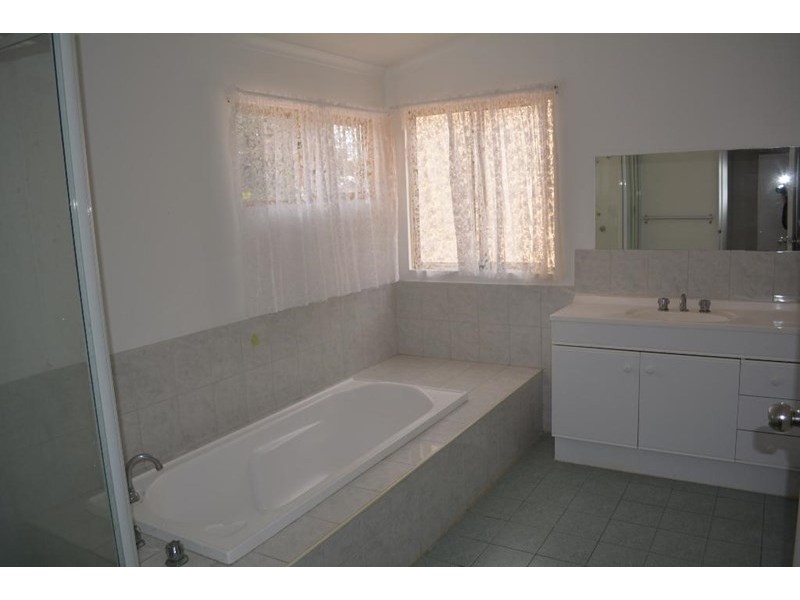 5 Richardson Street, Carnarvon WA 6701