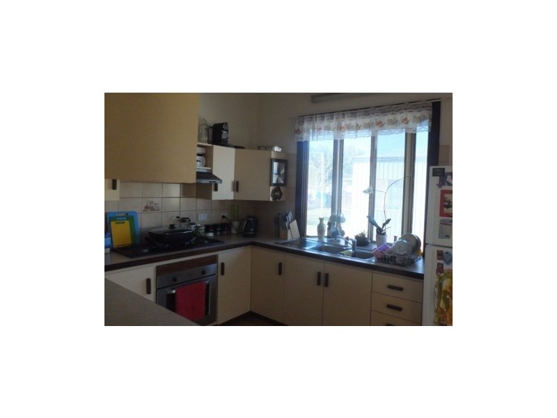 27 Dempster Road, Carnarvon WA 6701