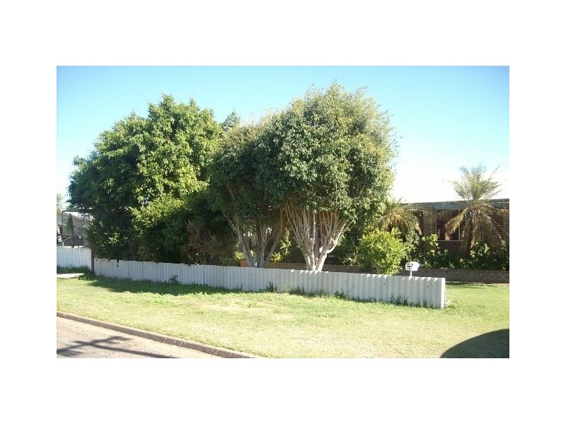 18 Richardson Street, Carnarvon WA 6701
