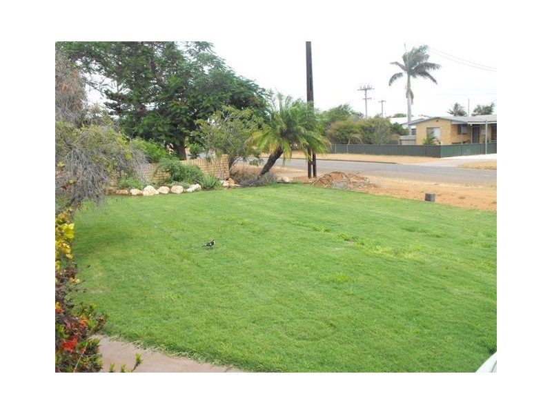 6 Smith Street, Carnarvon WA 6701