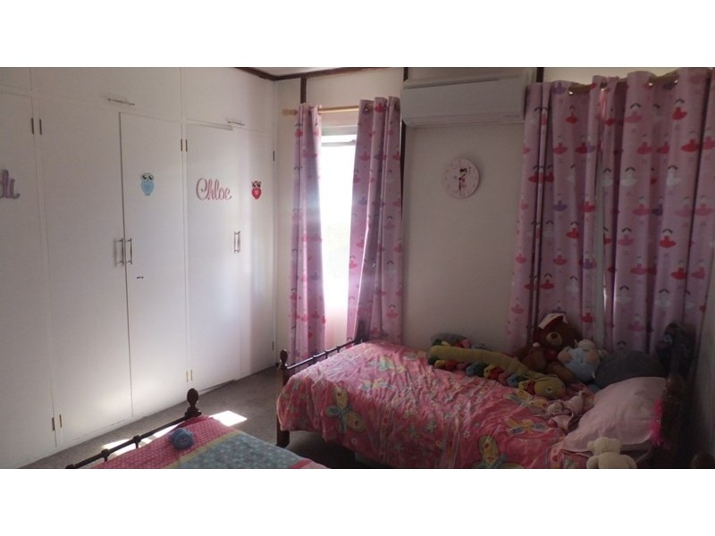 10 Craggs Court, Carnarvon WA 6701