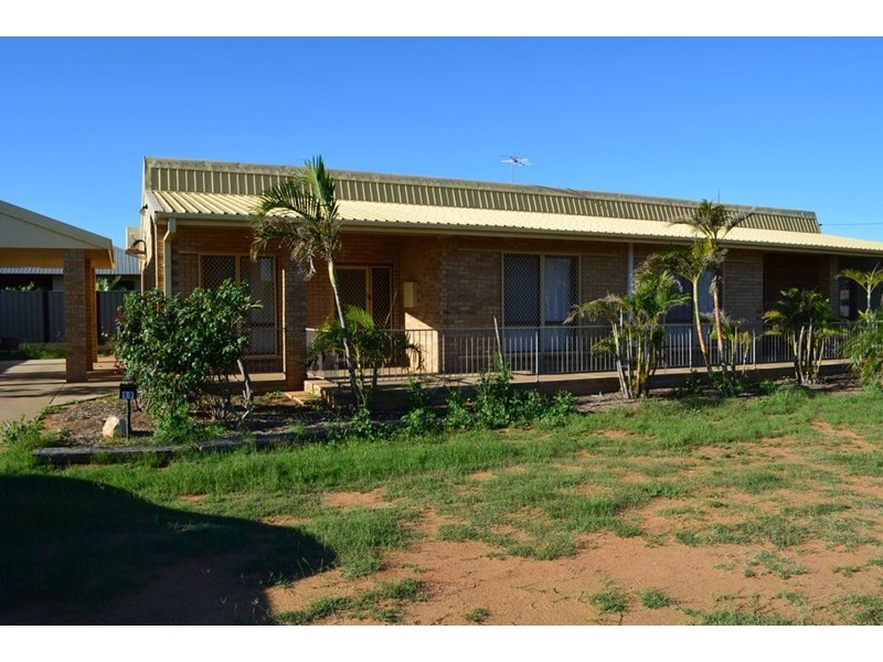 19 Crowther Street, Carnarvon WA 6701