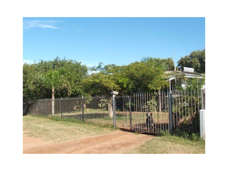 55 Carey Street, Carnarvon WA 6701