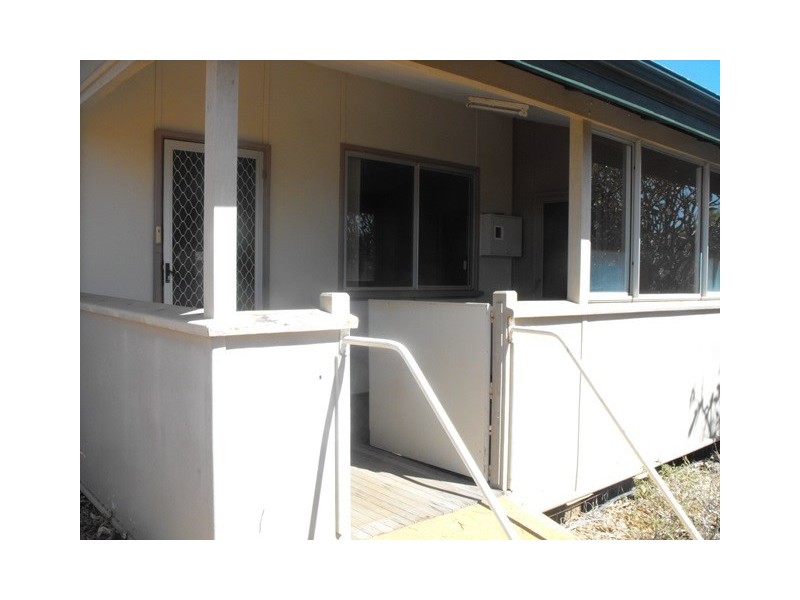 1 Fenner Street, Carnarvon WA 6701