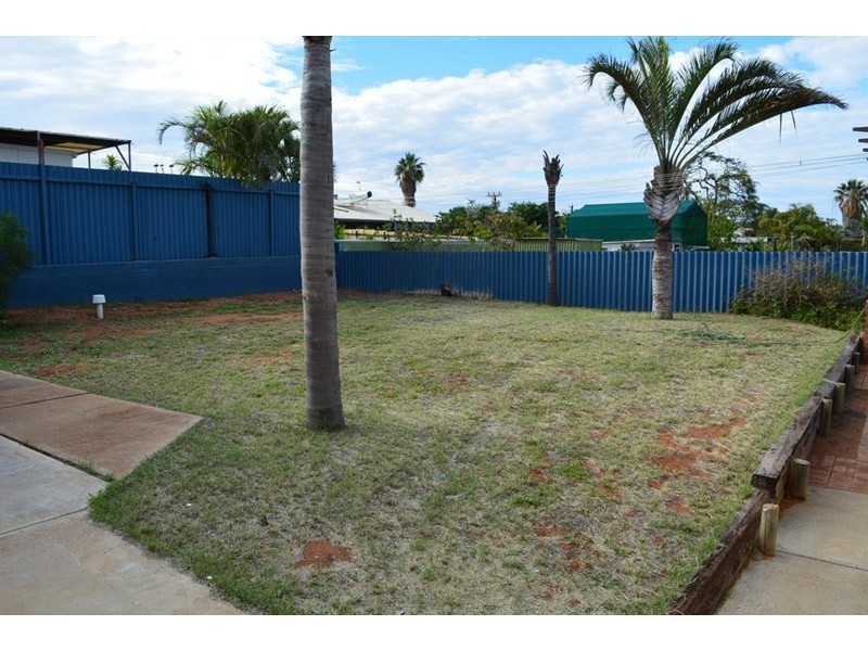 10 Gooch Street, Carnarvon WA 6701