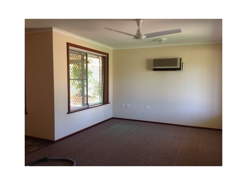 10 Meiklejohn Crescent, Carnarvon WA 6701