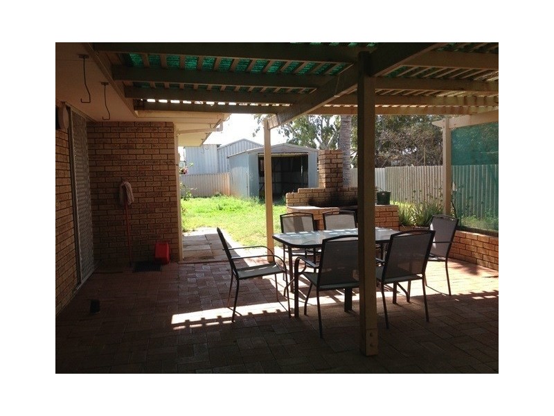 10 Meiklejohn Crescent, Carnarvon WA 6701