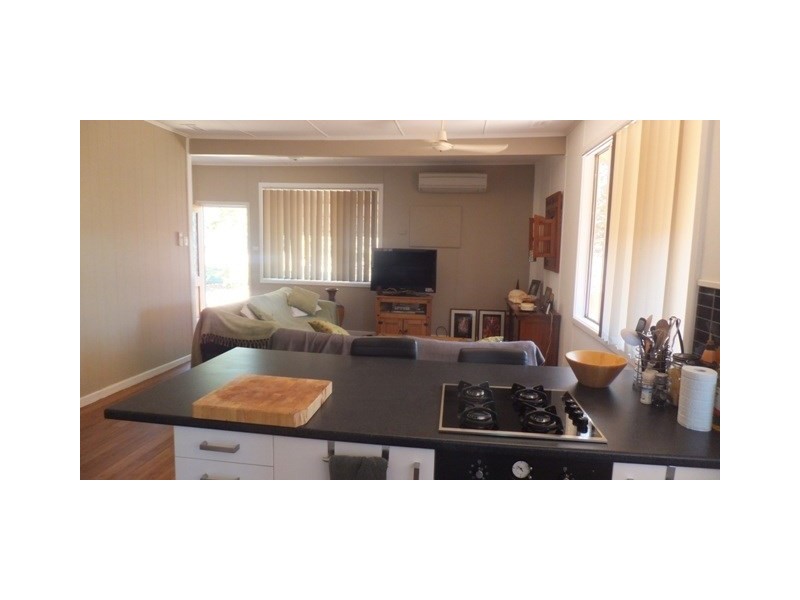 1 Fleming Street, Carnarvon WA 6701