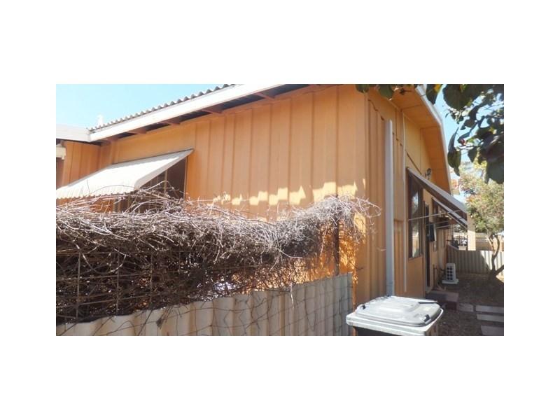 1 Fleming Street, Carnarvon WA 6701