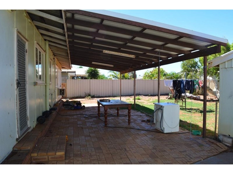 14 Richards Street, Carnarvon WA 6701