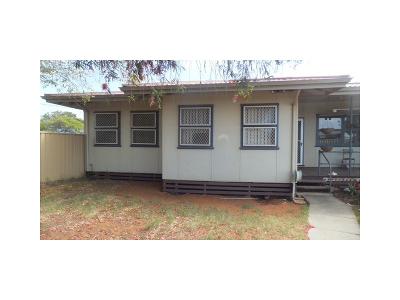 11 Killicoat Street, Carnarvon WA 6701