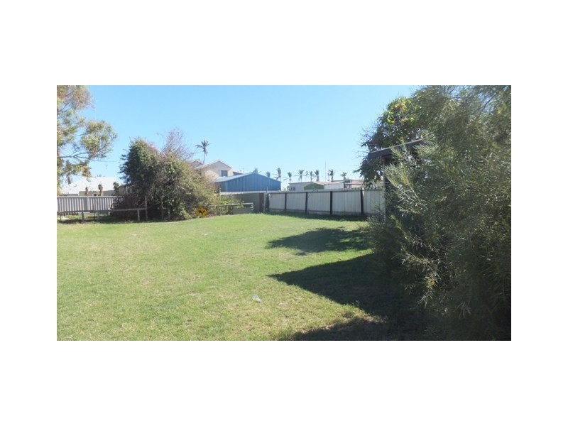 52 Cleaver Street, Carnarvon WA 6701