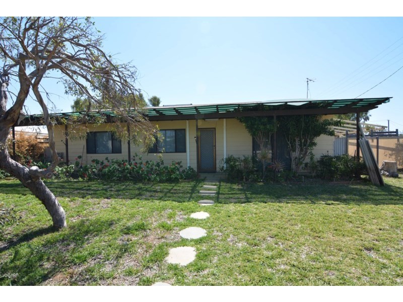 29 Crowther Street, Carnarvon WA 6701