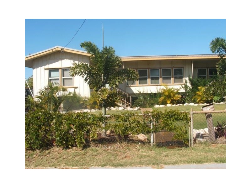 24 Crowther Street, Carnarvon WA 6701