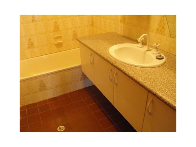 14 Shallcross Street, Carnarvon WA 6701