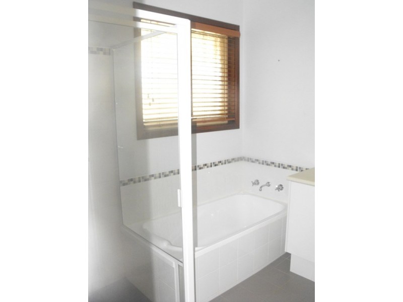 5 Buzolic Court, Carnarvon WA 6701