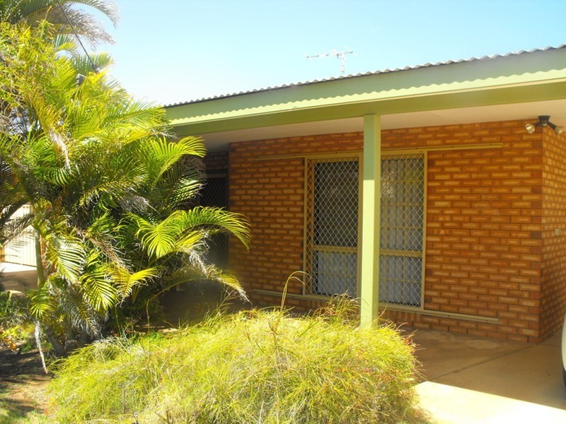 13 Foss Crescent, Carnarvon WA 6701