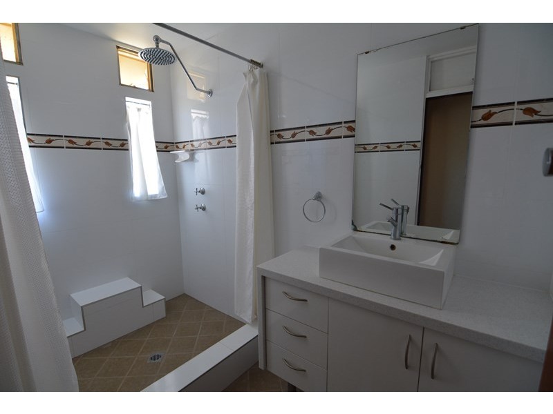 6 Craggs Court, Carnarvon WA 6701