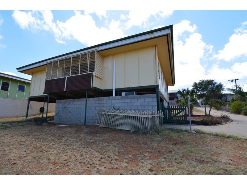 6 Craggs Court, Carnarvon WA 6701