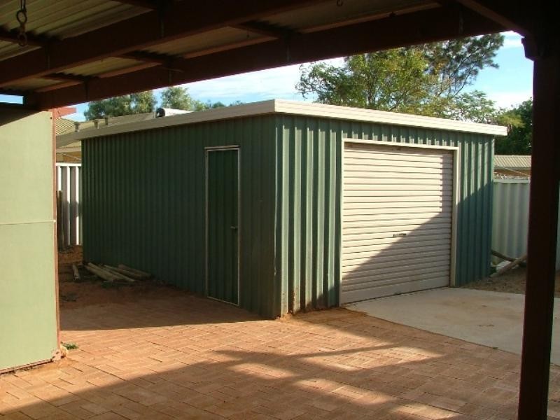 17 Meiklejohn Crescent, Carnarvon WA 6701