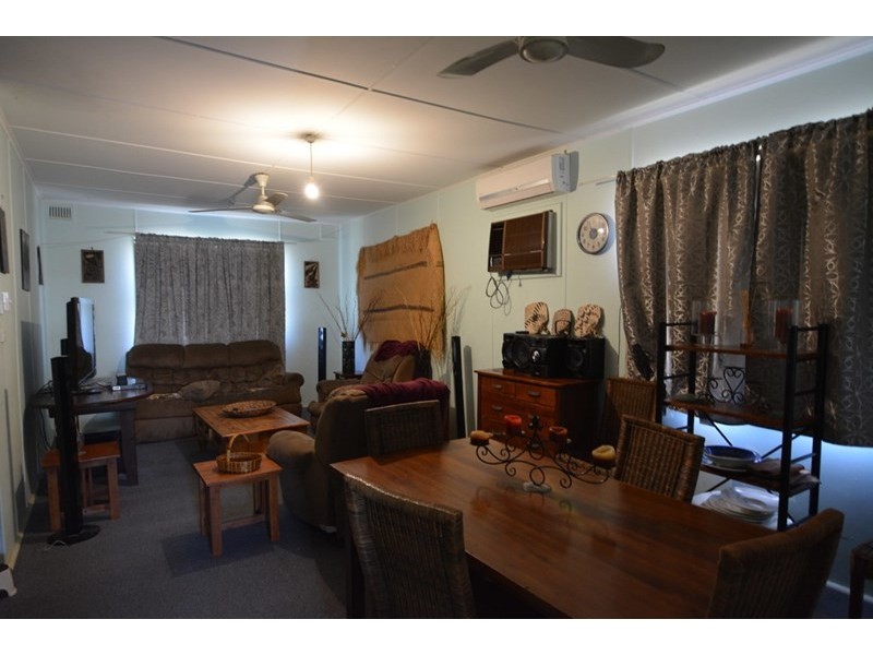 37 Douglas Street, Carnarvon WA 6701