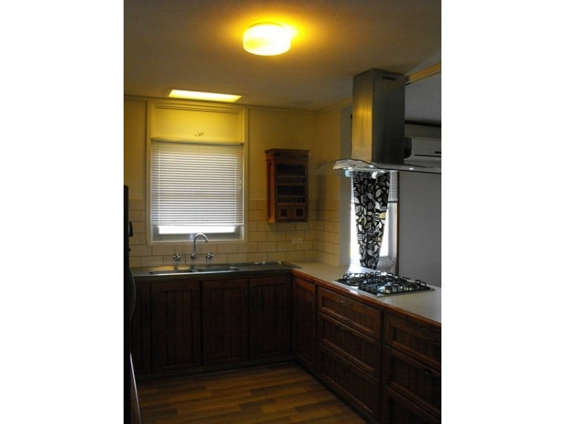 8 Craggs Court, Carnarvon WA 6701