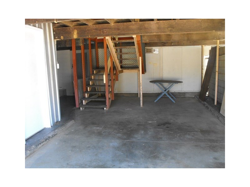 8 Craggs Court, Carnarvon WA 6701