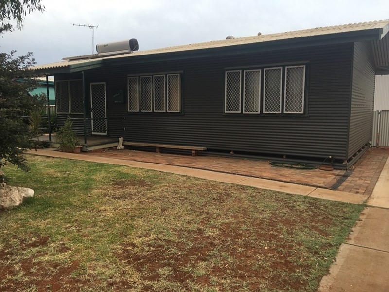 18 Hubble Street, Carnarvon WA 6701