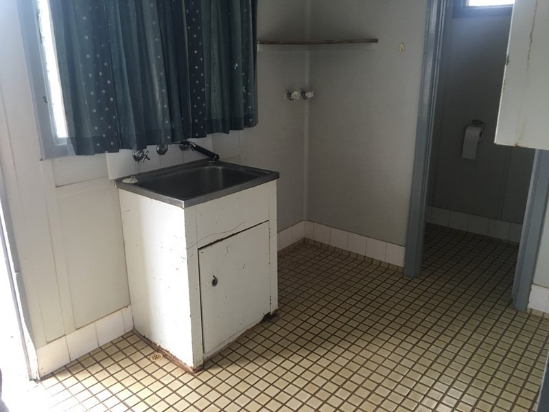 18 Hubble Street, Carnarvon WA 6701