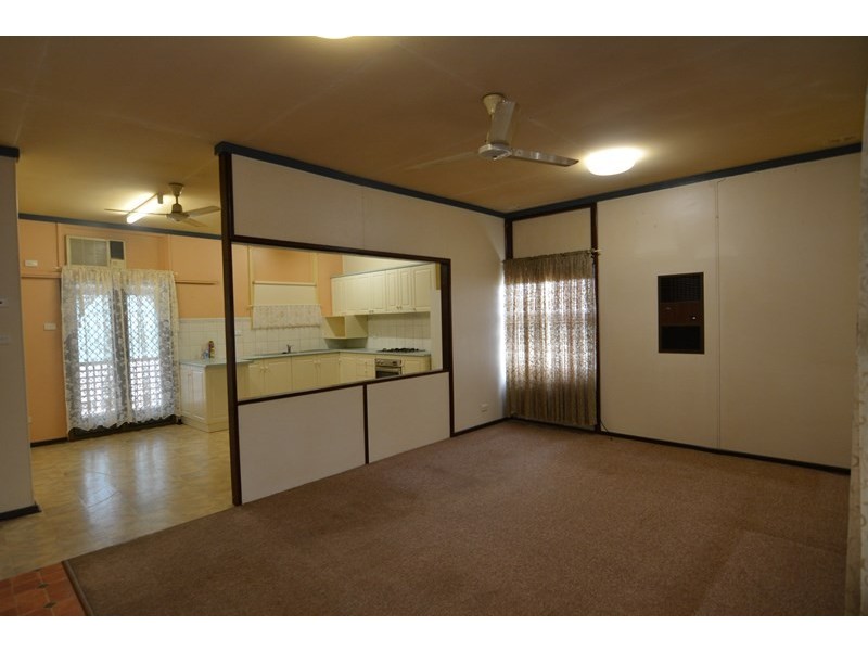 9 Carroll Way, Carnarvon WA 6701