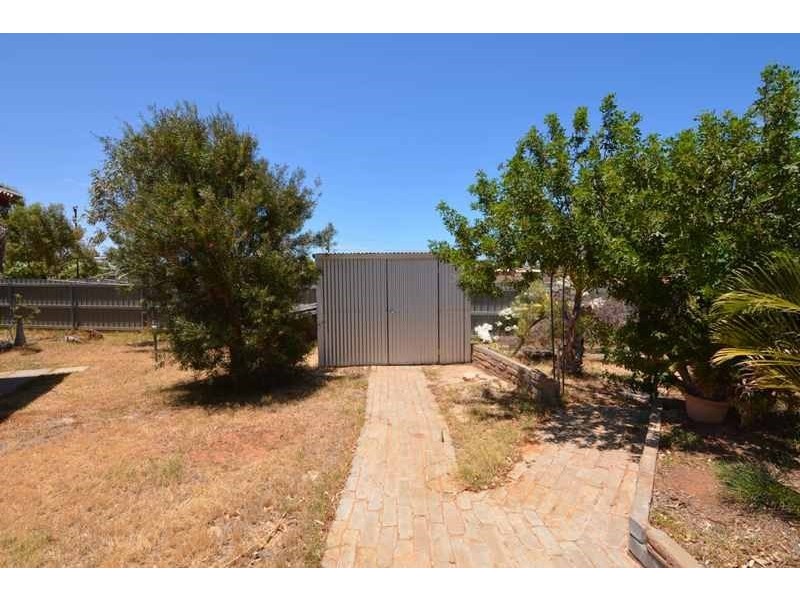 9 Carroll Way, Carnarvon WA 6701