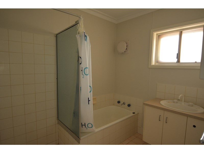 3 Salmond Court, Carnarvon WA 6701