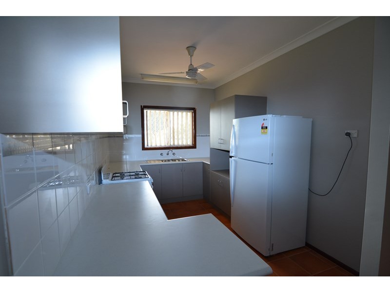 19 Bibra Way, Carnarvon WA 6701