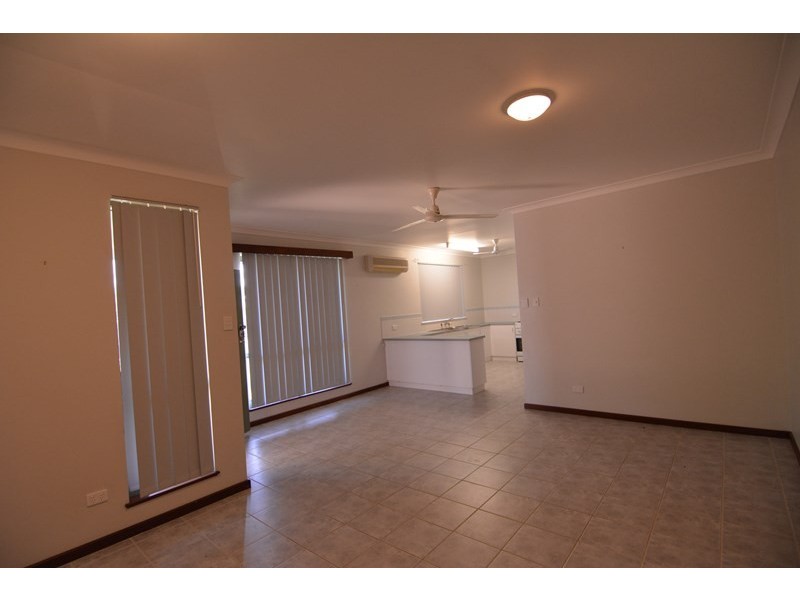 8 Willesee Street, Carnarvon WA 6701