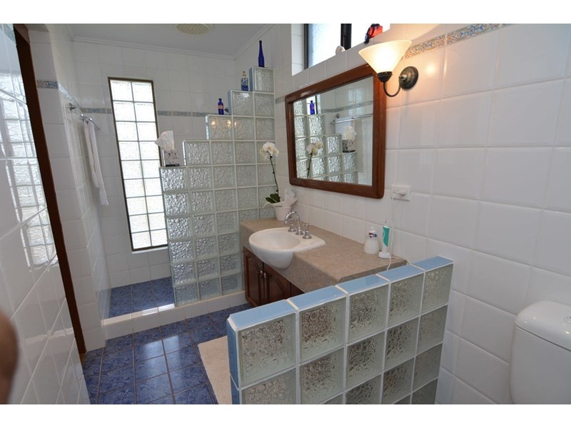 15 Freeman Street, Carnarvon WA 6701