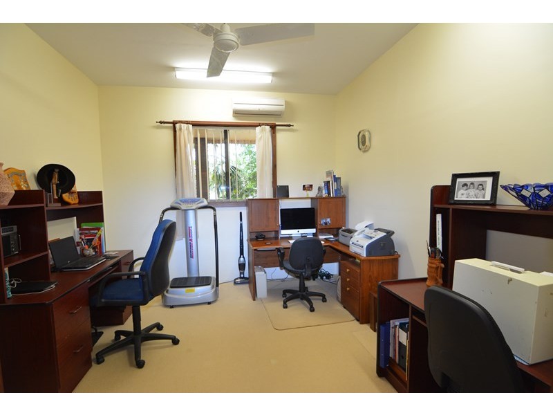 15 Freeman Street, Carnarvon WA 6701