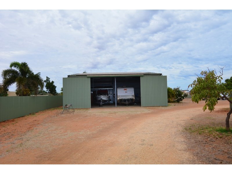 15 Freeman Street, Carnarvon WA 6701
