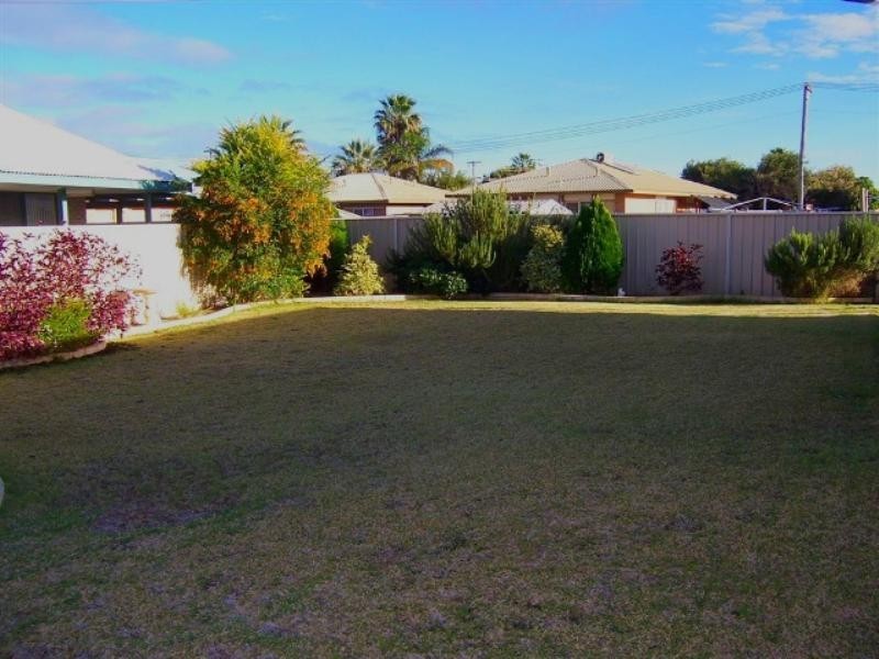 23 Foss Crescent, Carnarvon WA 6701