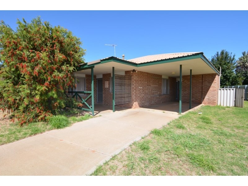 17 Granberry Drive, Carnarvon WA 6701