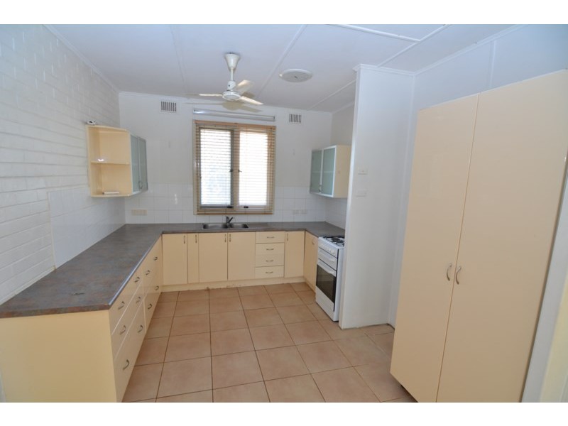 18B Ridley Place, Carnarvon WA 6701