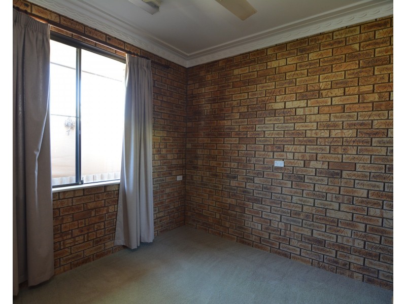 2 Tuckey Court, Carnarvon WA 6701