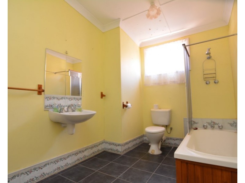 73A Rushton Street, Carnarvon WA 6701