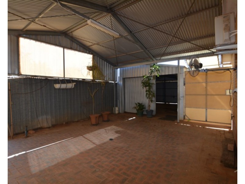 25 Angelo Street, Carnarvon WA 6701