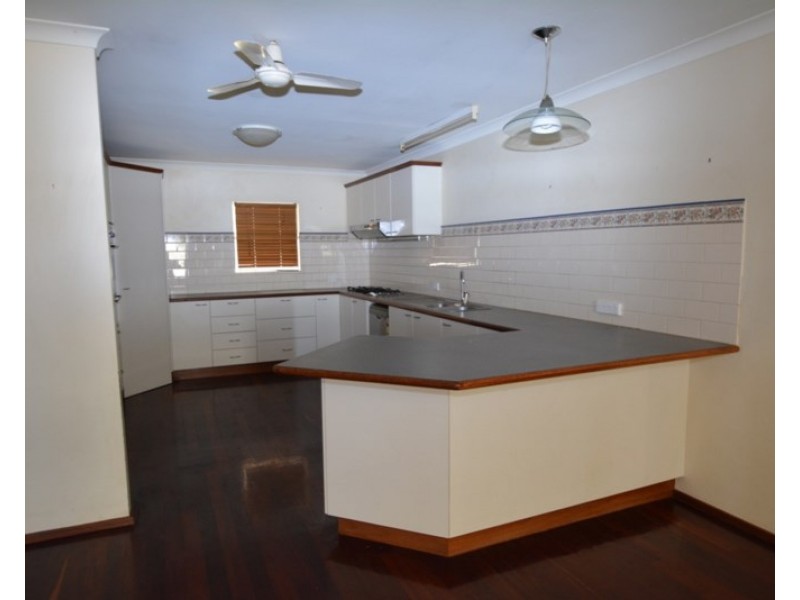 10 Craggs Court, Carnarvon WA 6701