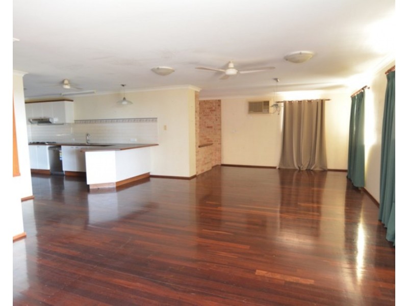 10 Craggs Court, Carnarvon WA 6701