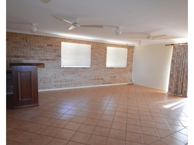 10 Craggs Court, Carnarvon WA 6701