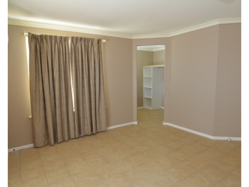 10 Craggs Court, Carnarvon WA 6701