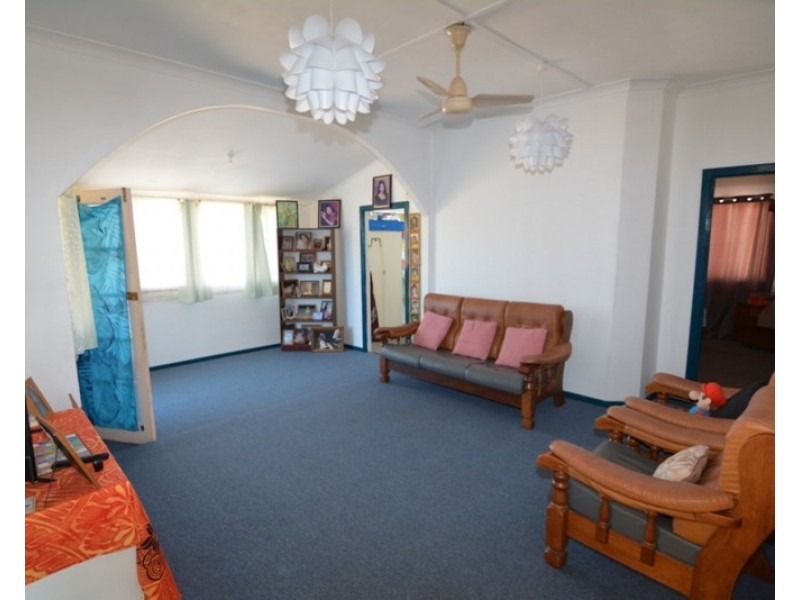 16 McLeod Street, Carnarvon WA 6701