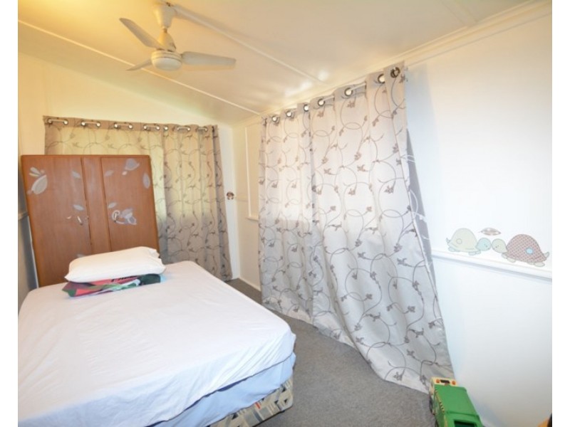 16 McLeod Street, Carnarvon WA 6701