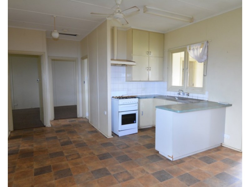 11 Killicoat Street, Carnarvon WA 6701